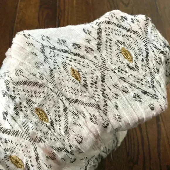 Vintage American Eagle Infinity Scarf - Black/White/Pink w/ Gold Appliqué - Picture 4 of 6